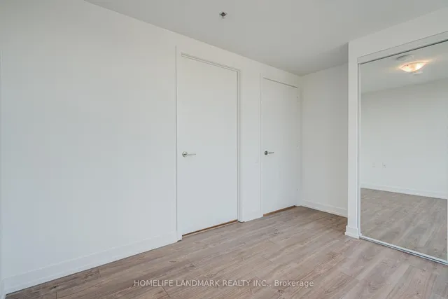 Additional image 11 of 203 College St Unit 1204