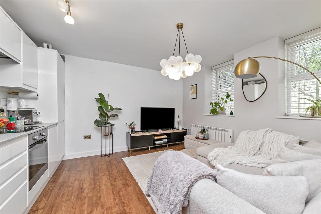 Additional image 6 of Porters Wood, St. Albans