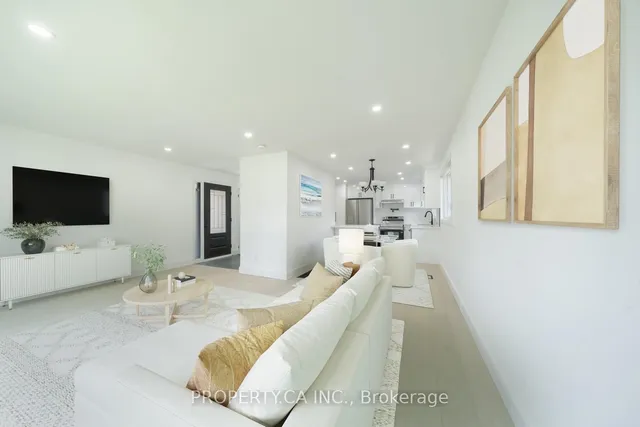 Additional image 3 of 33 Moorecroft Cres