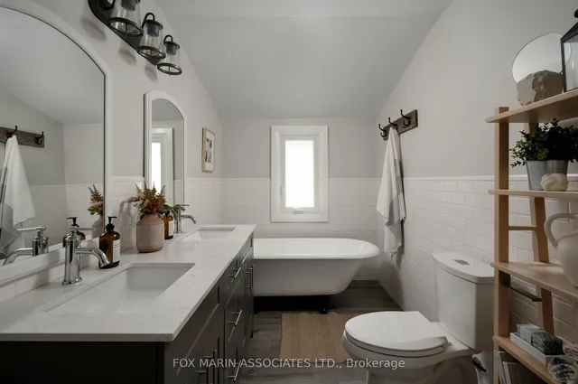 Additional image 35 of 148 Scarboro Cres