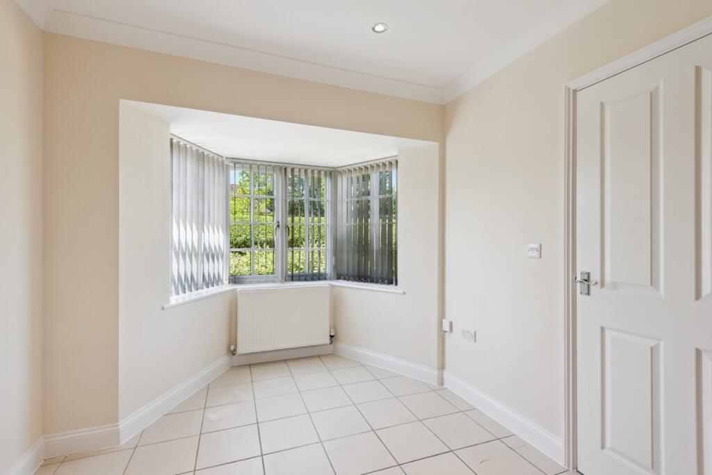 Additional image 5 of Parkway, Welwyn Garden City, Hertfordshire, AL8 6JD