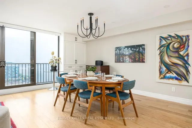 Additional image 8 of 33 Harbour Sq Unit 1605