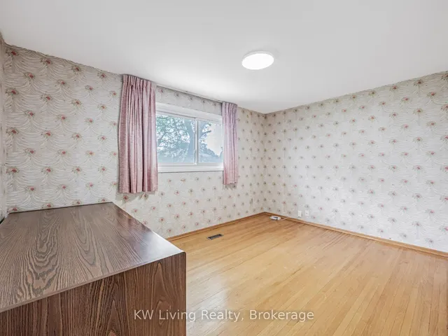 Additional image 16 of 7 Lanewood Cres