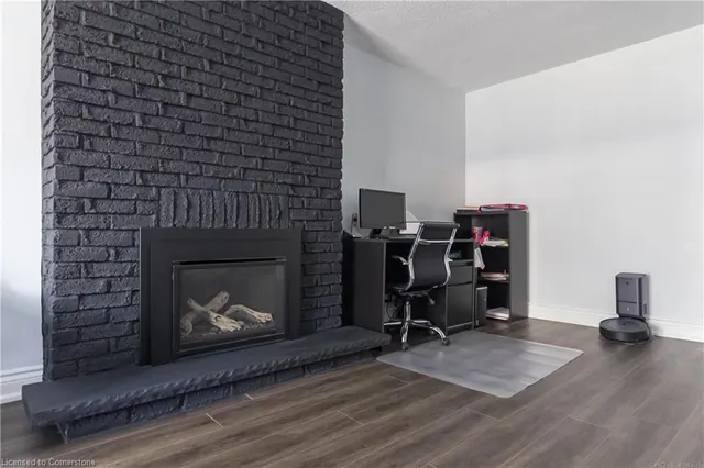 Additional image 27 of 2390 Sinclair Cir