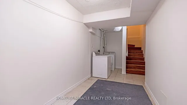 Additional image 31 of 74 Kingknoll Dr