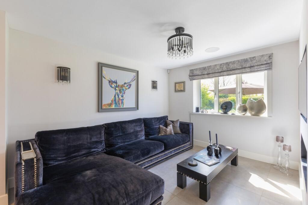 Additional image 11 of The Common Harpenden AL5