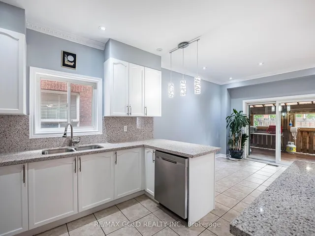 Additional image 18 of 37 Alice Springs Cres