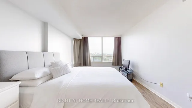 Additional image 21 of 1121 Steeles Ave Unit PH202