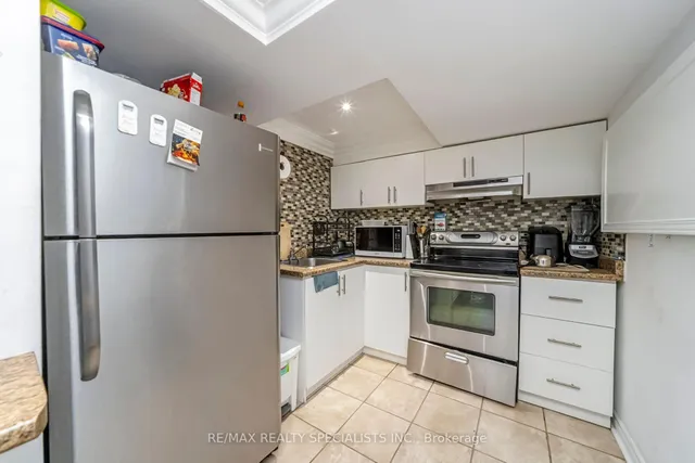 Additional image 38 of 36 Rockgarden Tr