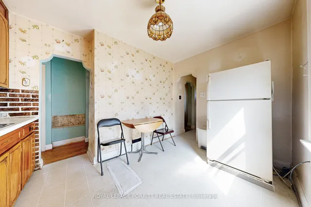 Additional image 9 of 27 Struthers St