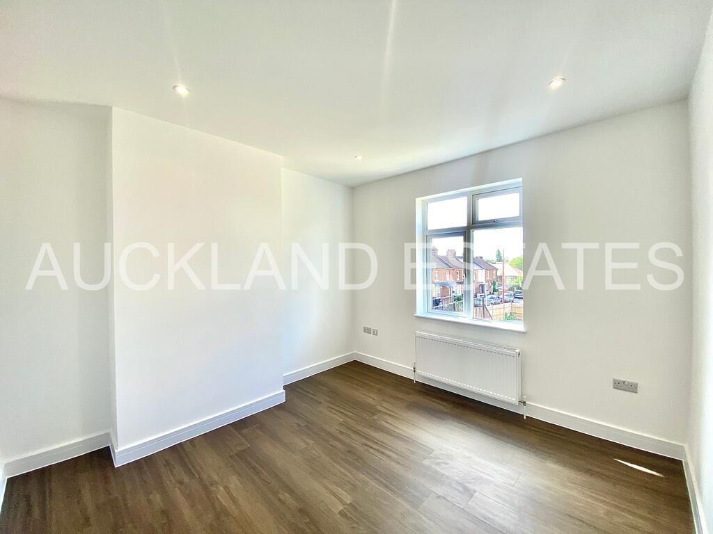 Additional image 4 of High Street, London Colney