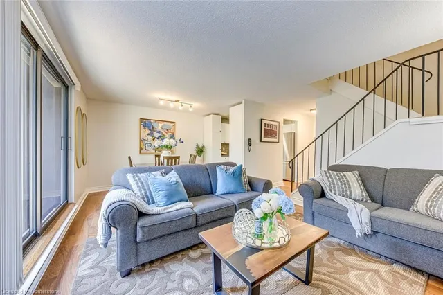 Additional image 8 of 1008 Falgarwood Dr Unit 2