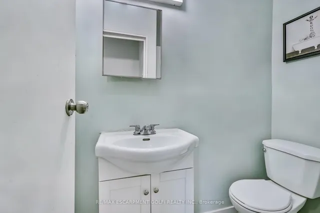 Additional image 8 of 40 Aikman Ave