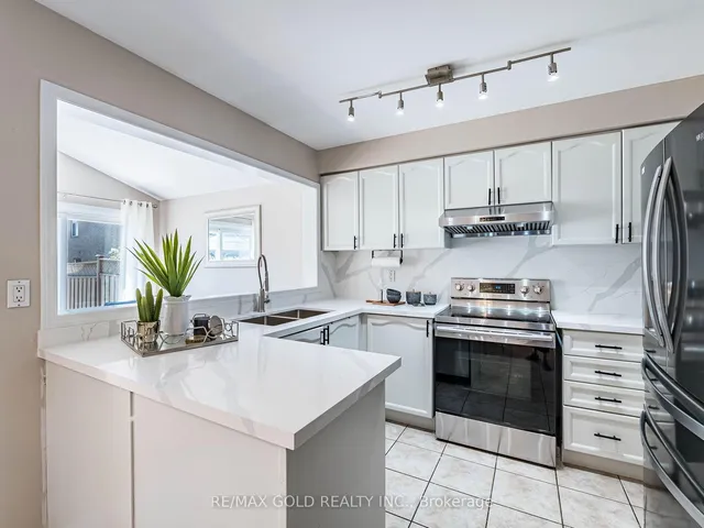 Additional image 10 of 35 Garibaldi Dr