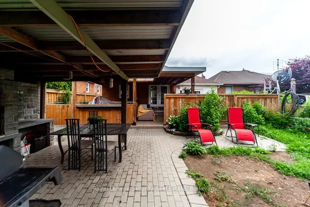 Additional image 48 of 44 Woodgate Dr