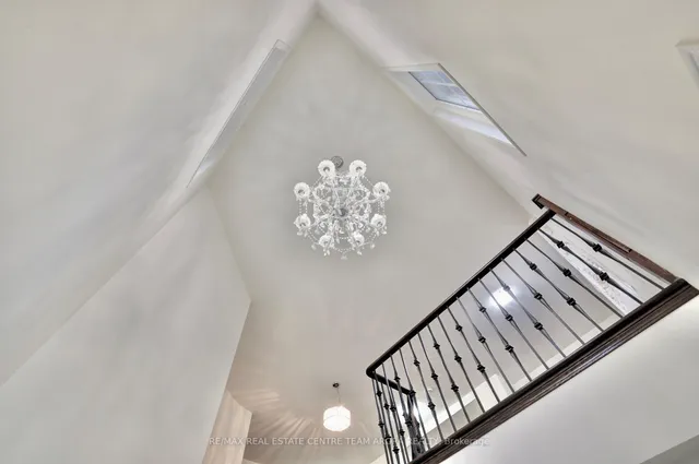 Additional image 6 of 329 Brisdale Dr