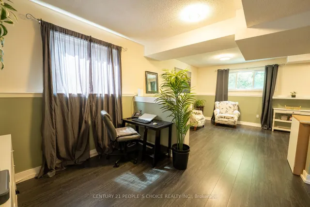 Additional image 27 of 23 Wadsworth Circ