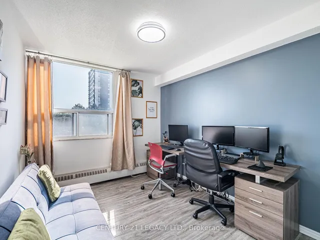 房产图片 24 - 多伦多西大道551号西区商场310单元