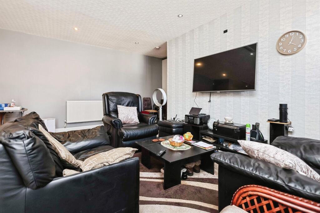 Additional image 8 of Wood End Lane, Birmingham