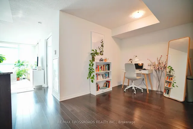 Additional image 8 of 209 Fort York Blvd Unit 1456
