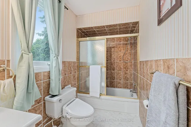 Additional image 26 of 35 Countryman Circ