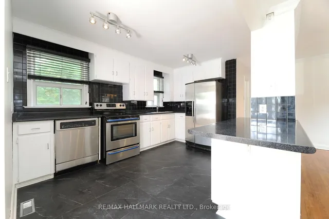 Additional image 4 of 147 Haslam St