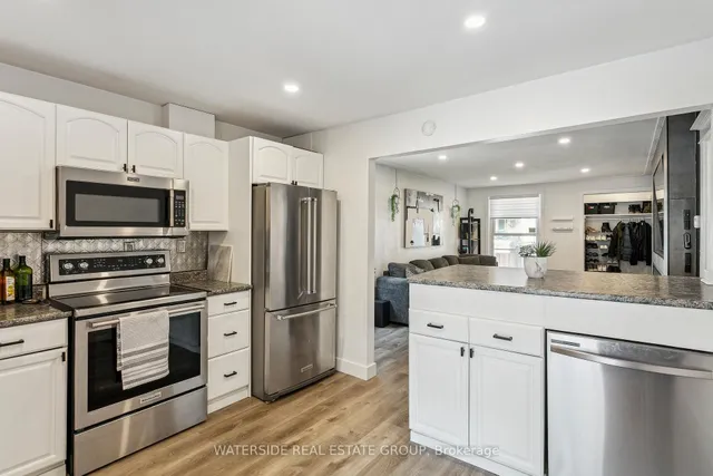 Additional image 14 of 276 Normanhurst Ave
