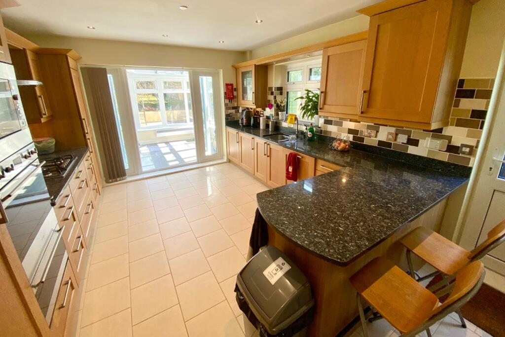 Additional image 31 of Mount Drive, Park Street, St. Albans, Hertfordshire, AL2