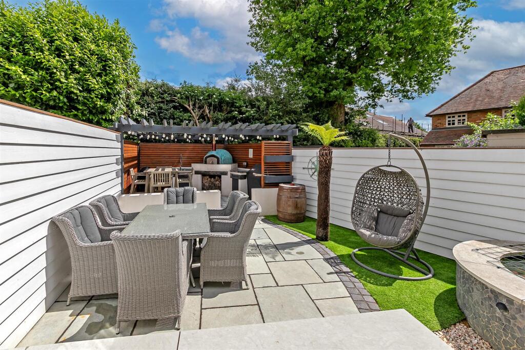 Additional image 26 of Crouch Hall Gardens, Redbourn, St. Albans