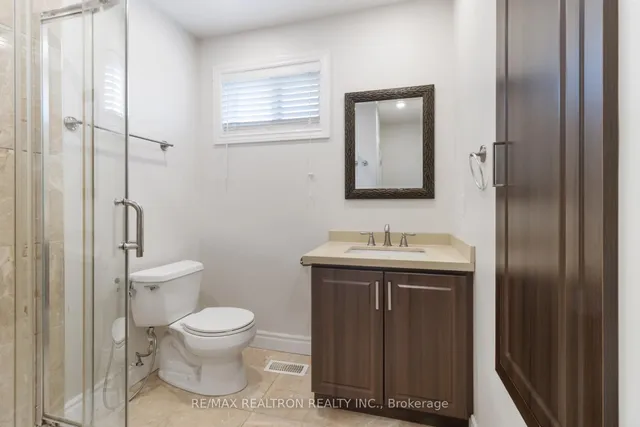 Additional image 20 of 44 Caracas Rd