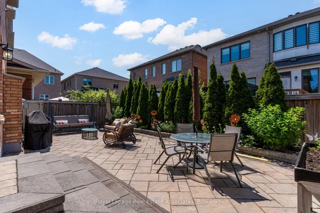 Additional image 47 of 235 Jessie Caverhill Passage