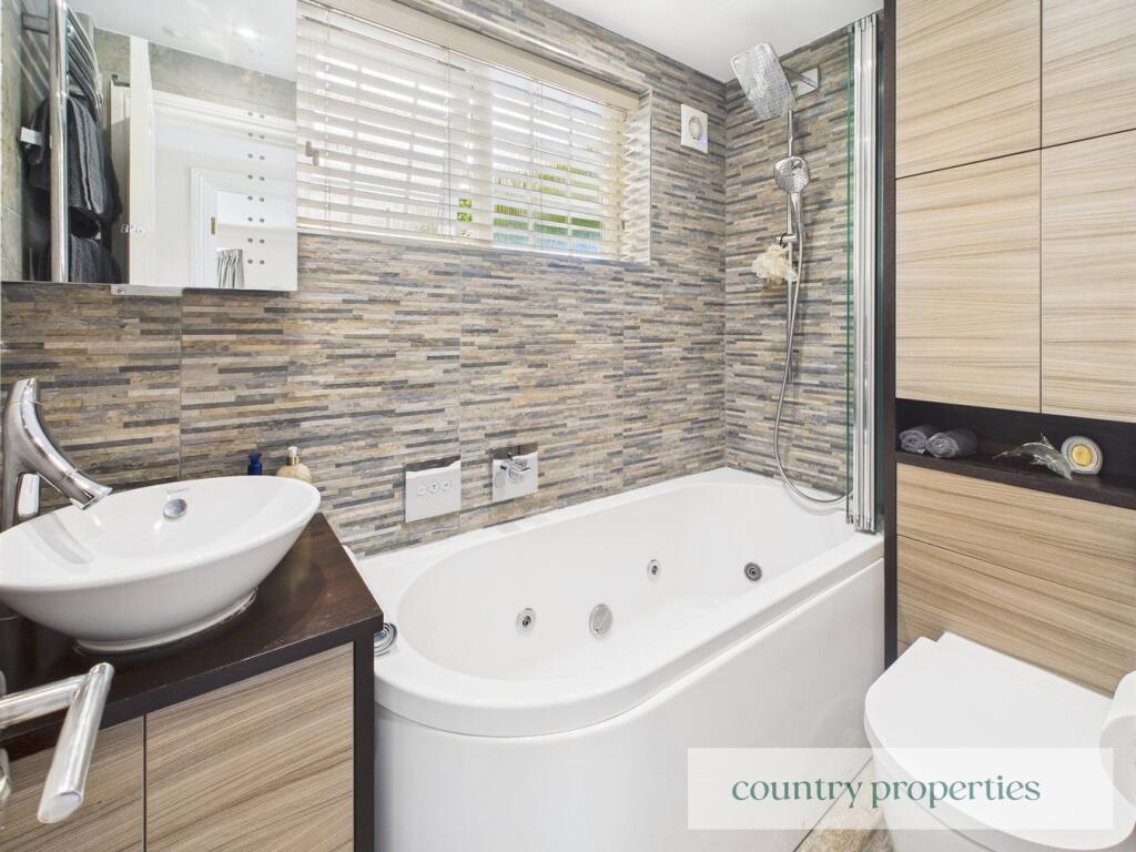 Additional image 5 of Peartree Lane, Welwyn Garden City, AL7