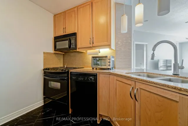 Additional image 6 of 100 Hayden St Unit 1107