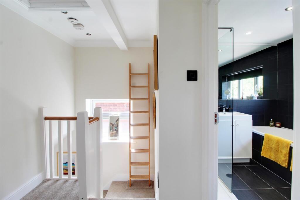 Additional image 18 of Bluebridge Road, Brookmans Park