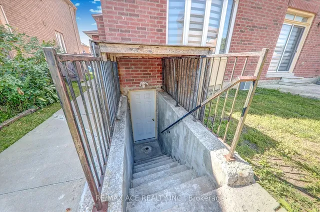 Additional image 44 of 46 Purebrook Cres
