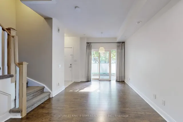 Additional image 9 of 315 Village Green Sq Unit 50