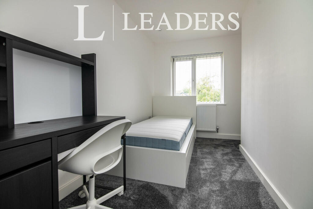 Additional image 10 of Room 4, Adams Hill, 32