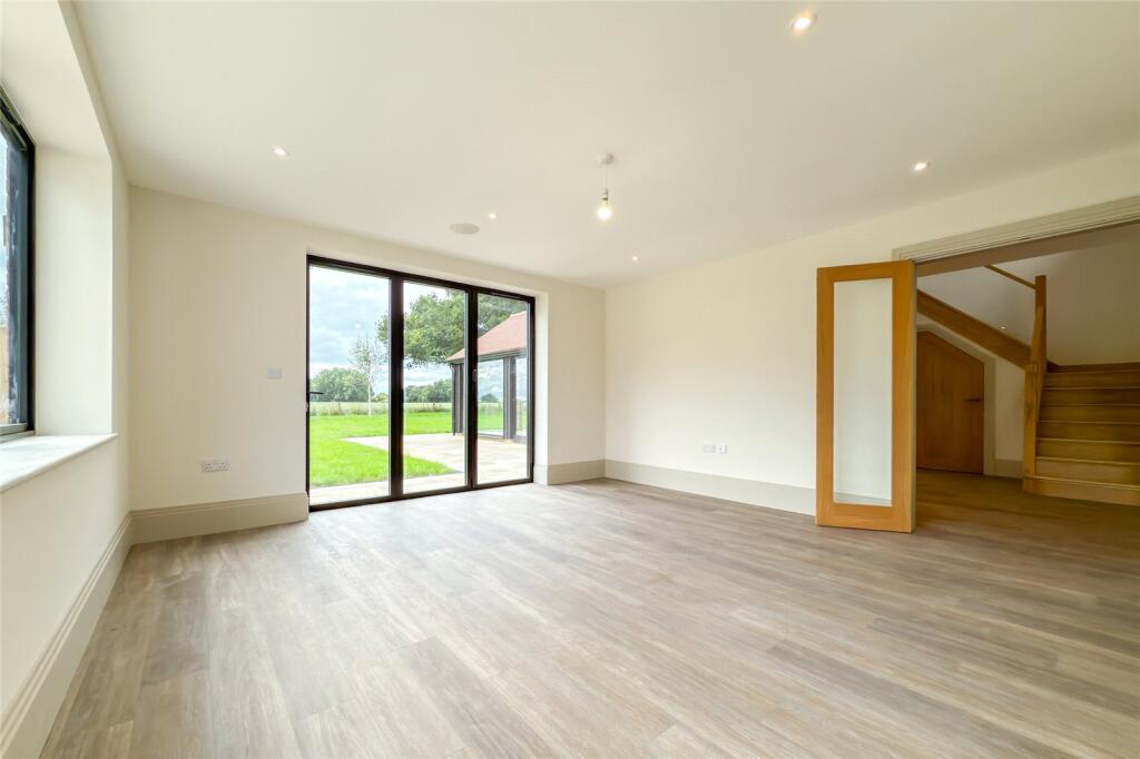 Additional image 5 of Oak Tree House, Kennel Lane, Kinsbourne Green, Harpenden, Hertfordshire, AL5