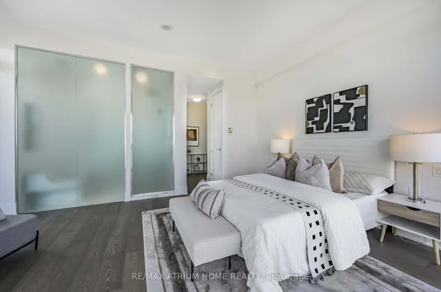 Additional image 31 of 42 Charles St Unit PH 5305