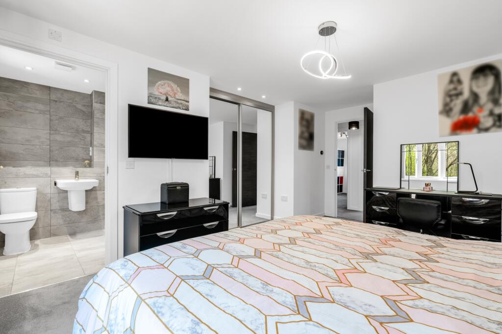 Additional image 18 of Victoria Close, Welwyn Garden City, Hertfordshire, AL7