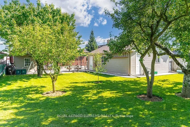 Additional image 40 of 74 Roberta Dr