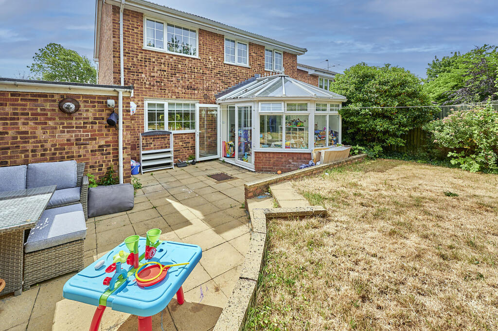 Additional image 12 of Flavian Close, St Albans, Herts, AL3