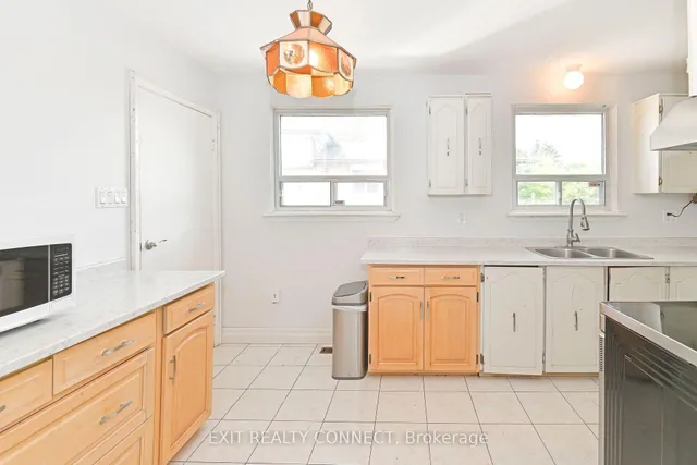 Additional image 15 of 7 Mandarin Cres