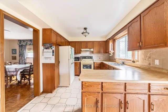 Additional image 26 of 4257 Starlight Cres