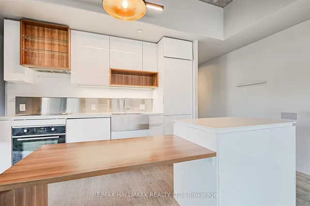 Additional image 23 of 383 Sorauren Ave Unit 209