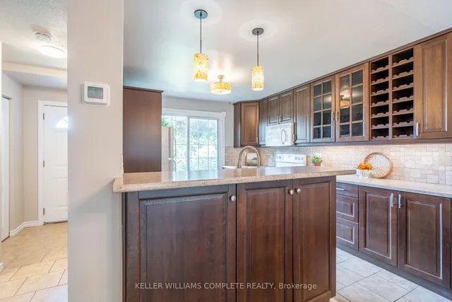 Additional image 12 of 140 Victor Blvd