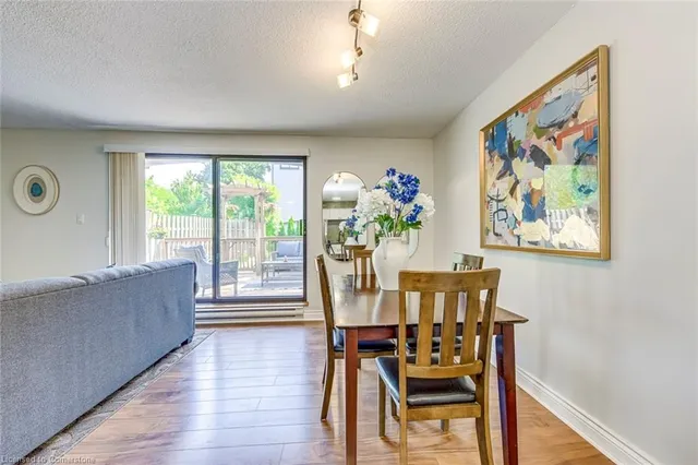 Additional image 4 of 1008 Falgarwood Dr Unit 2