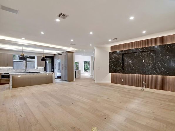 4316 Dickson St, Houston, TX 77007