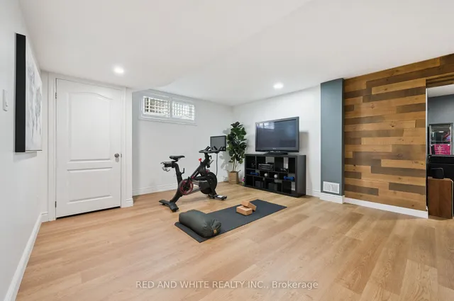 Additional image 38 of 135 Hawkswood Dr