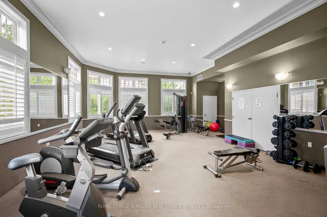 Additional image 31 of 1370 Main St Unit 409